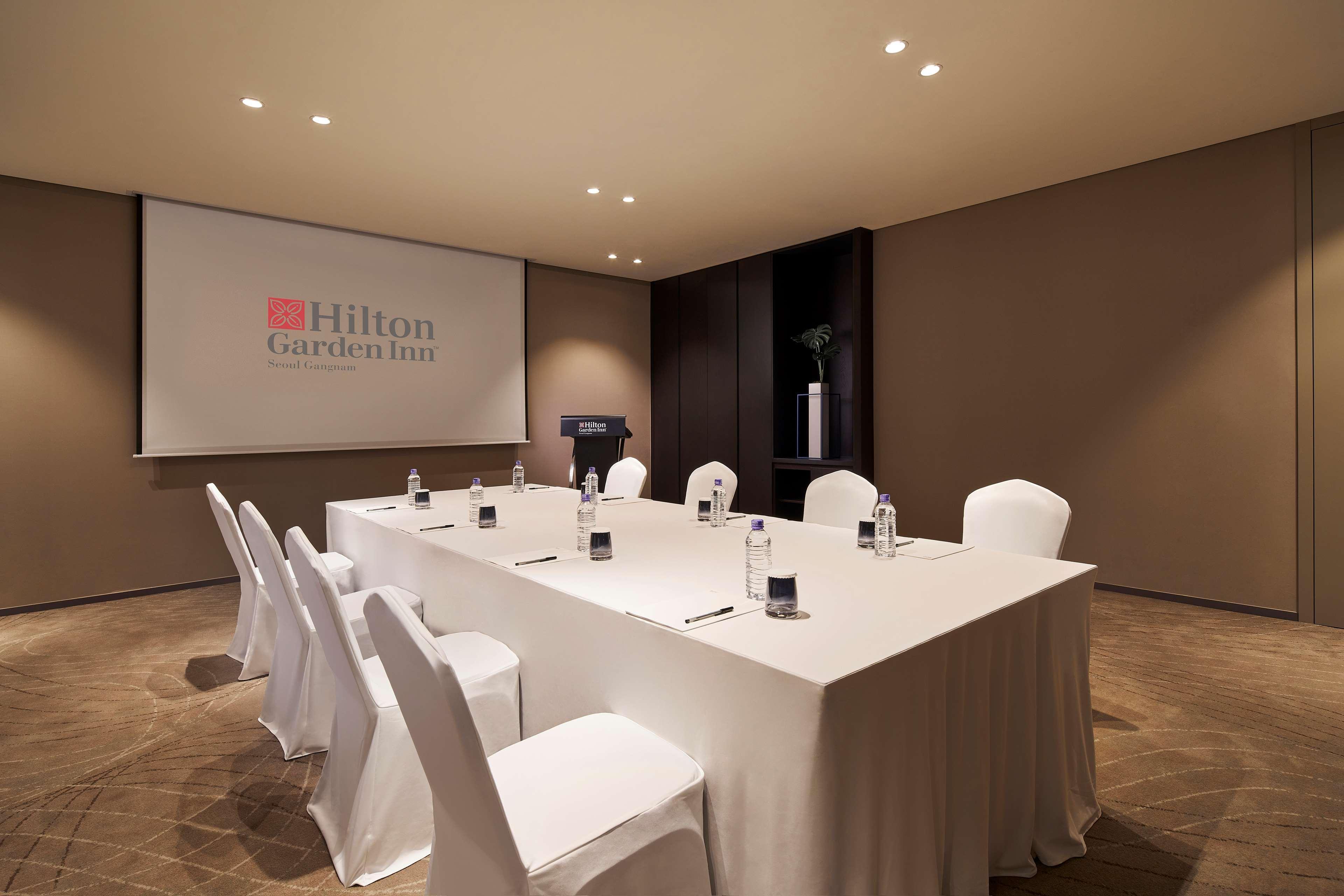 Hilton Garden Inn Seoul Gangnam Ngoại thất bức ảnh