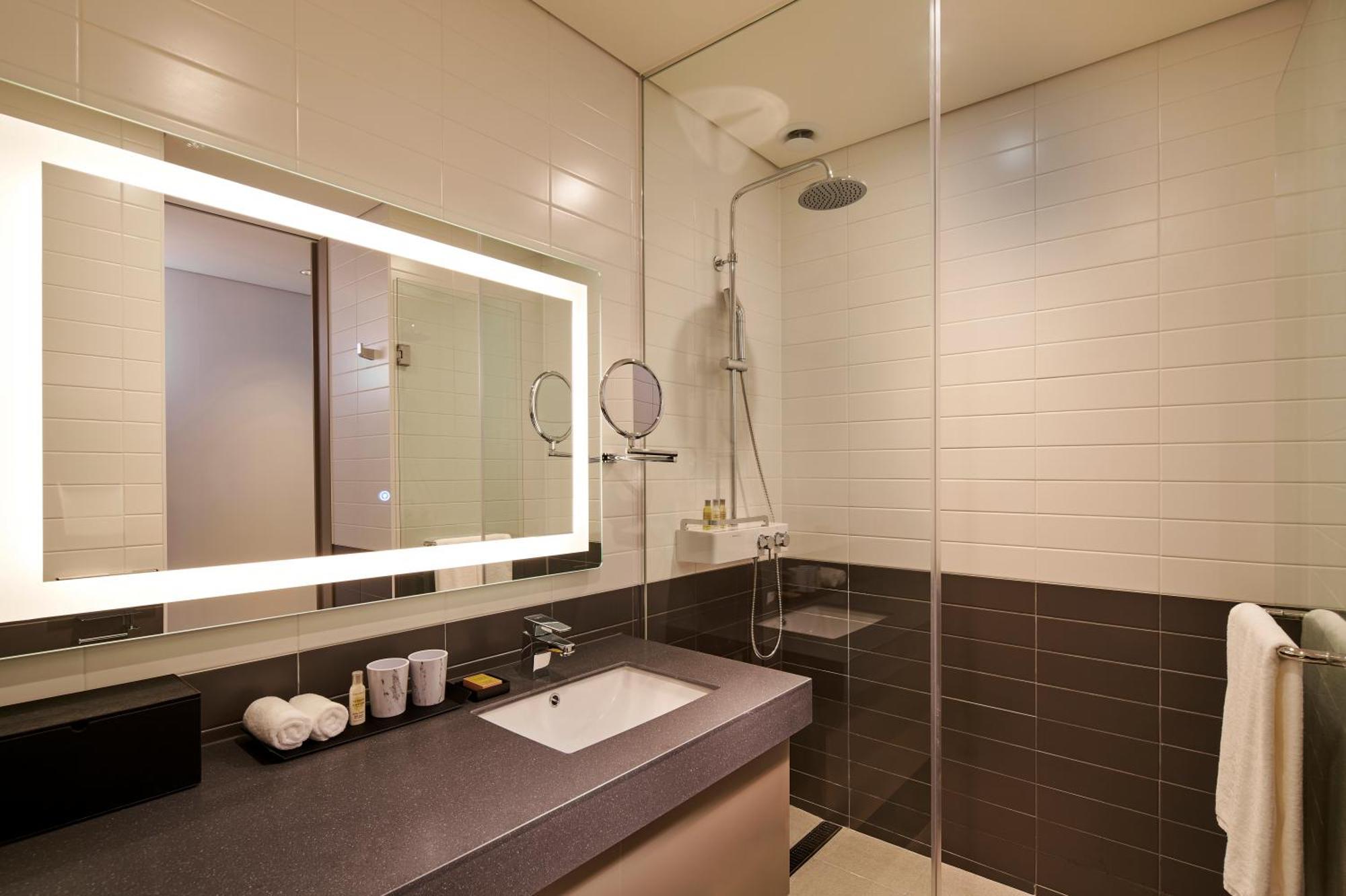 Hilton Garden Inn Seoul Gangnam Ngoại thất bức ảnh