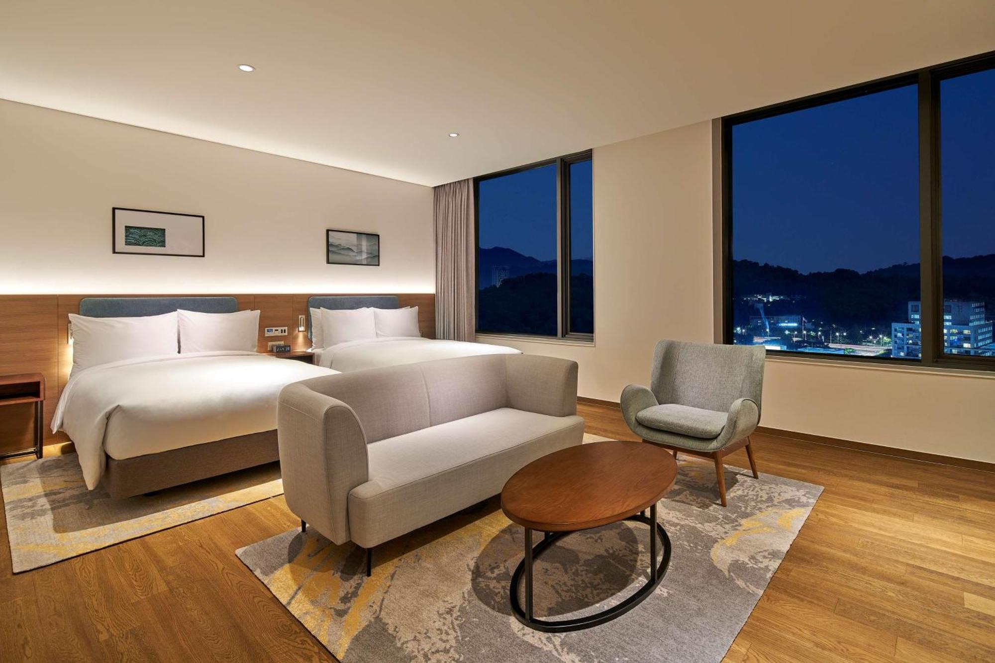Hilton Garden Inn Seoul Gangnam Ngoại thất bức ảnh