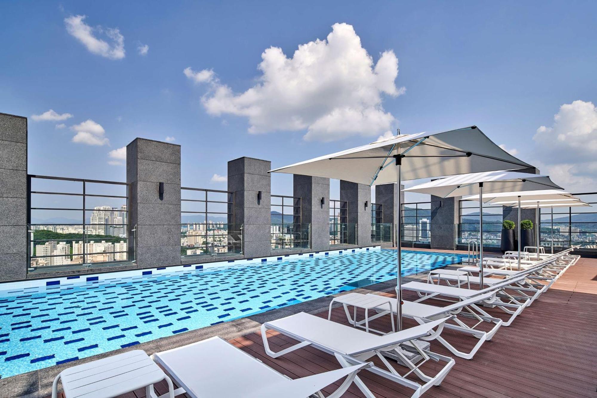 Hilton Garden Inn Seoul Gangnam Ngoại thất bức ảnh