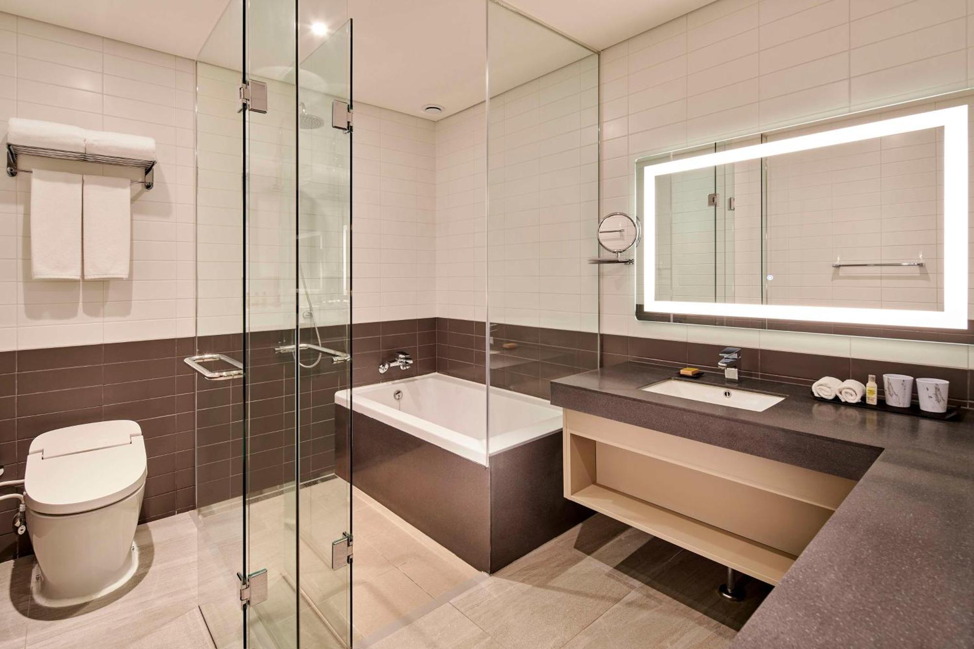 Hilton Garden Inn Seoul Gangnam Ngoại thất bức ảnh